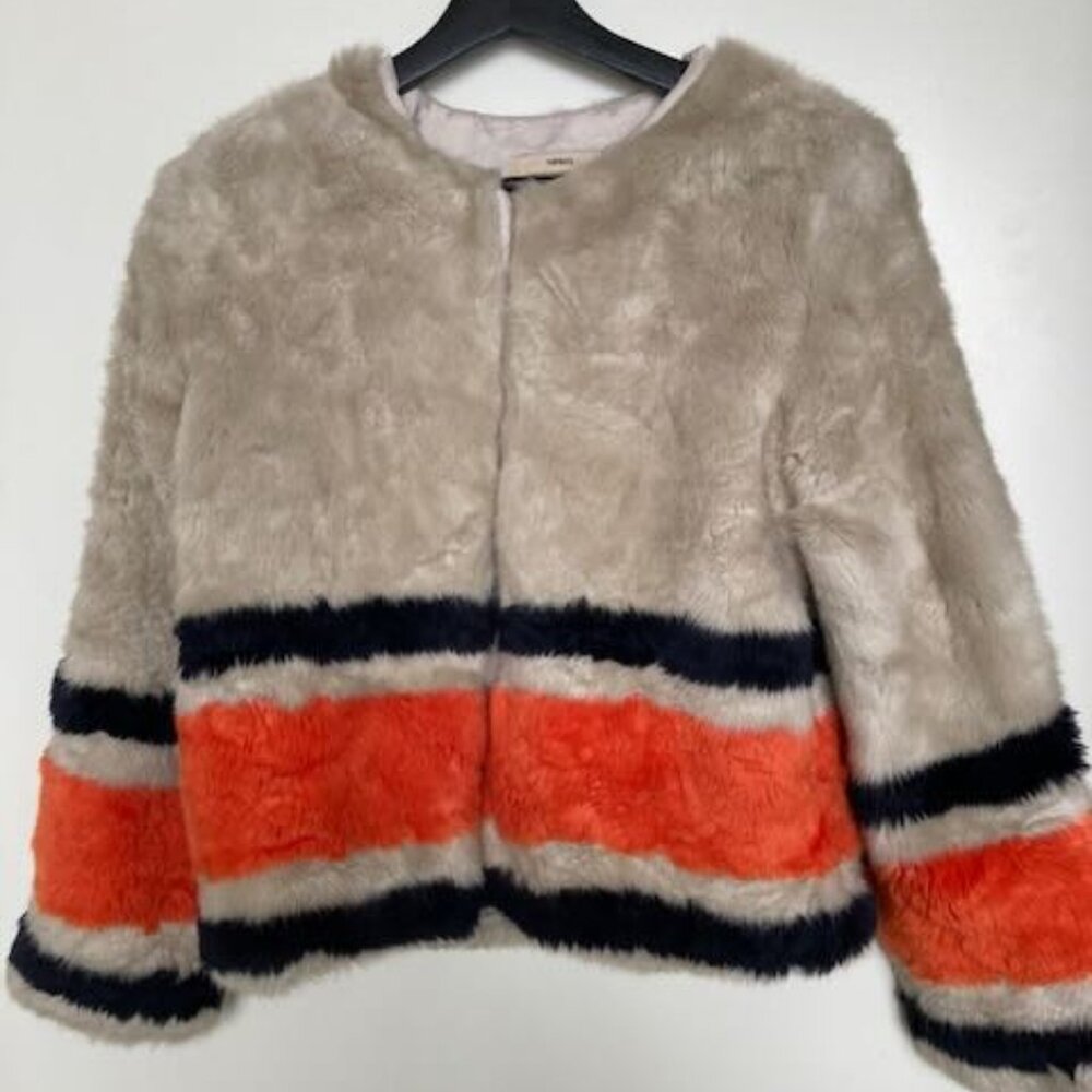 Fuzzy cropped jacket